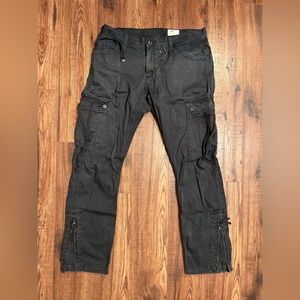 Levi's
/W32 14M
/Dark Grey
/ Condition Good
/$10.00